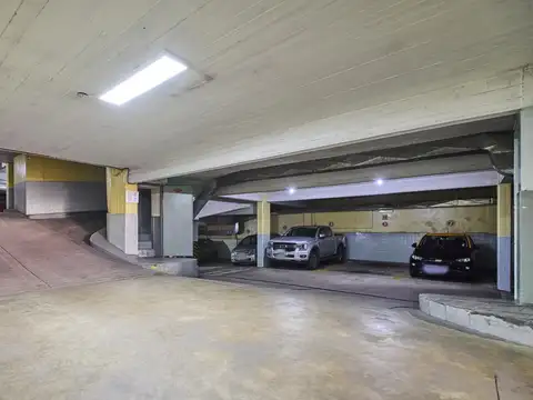 Av Regimiento de Patricios  al 600