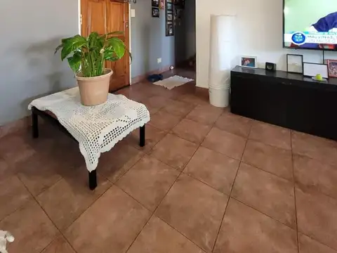 DEPTO 2 AMBIENTES CON TERRAZA Y LAVADERO