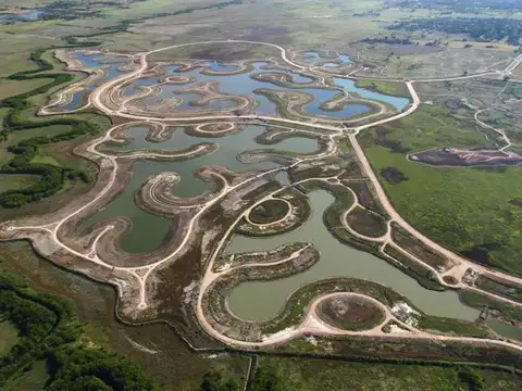 VJO. Venta lote a la laguna en San Sebastián, Área 8