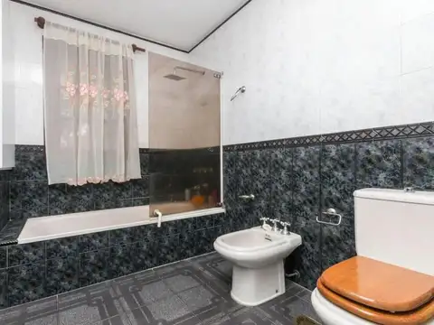 VENTA CASA 3 AMB EN FRIAS 5500 (ALMIRANTE BROWN - SAN JOSE)