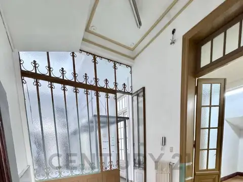 Jerónimo Salguero 300, Piso 0