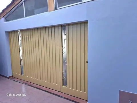 Venta hermosa vivienda de 3 amb c/cochera