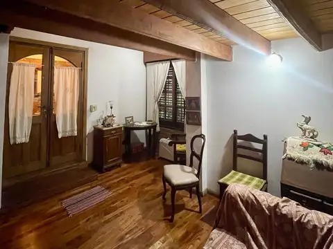 Depto Tipo Casa en Venta 40 años