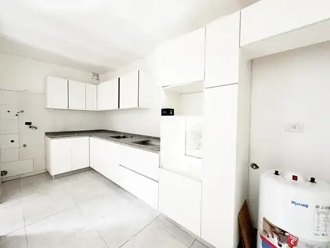 Casa 4 ambientes con 1 baño