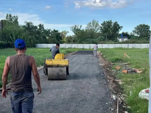 VENTA DE LOTE EN BARRIO CON PORTÓN, TORTUGUITAS