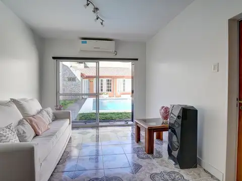 Casa 7 ambientes con 4 baños