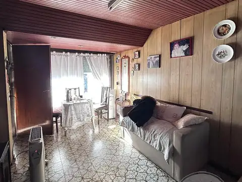 Casa 5 ambientes con 2 baños