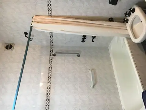 VENDE CASA B° BERON DE ASTRADA