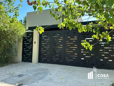 Casa en Venta en Aldea Lago, USD 215.000