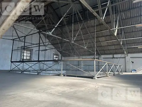 Galpon en Alquiler 20  mts Fondo