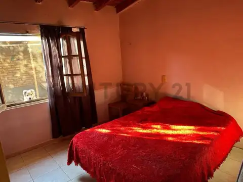 Casa en Venta con 3 cocheras
