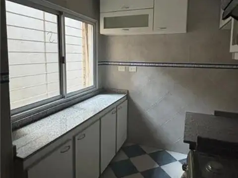 Av. Independencia 3800, Piso 1