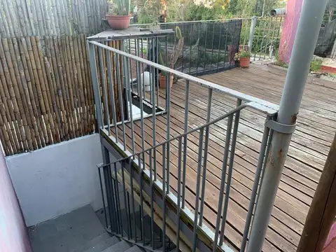 Depto Tipo Casa en Venta 44 años