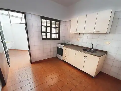 Depto Tipo Casa en Venta en Moron, USD 85.000