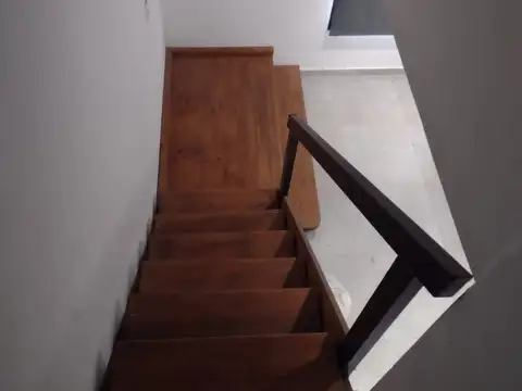 CASA DE 2 PLANTAS A ESTRENAR EN RANELAGH U$S 192.000