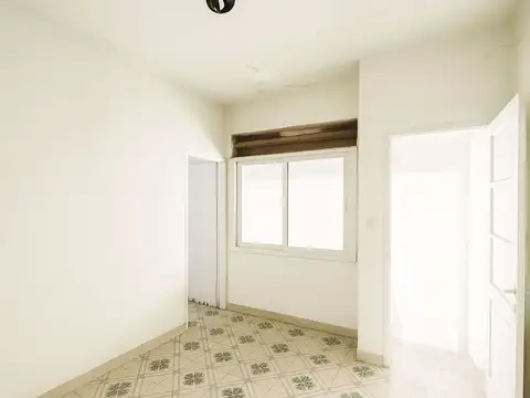 Galpon en Venta en Valentin Alsina, USD 72.000