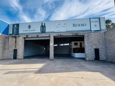 Galpón Comercial 705 m² c/ Oficinas - baños y vestuarios - Virrey Del Pino