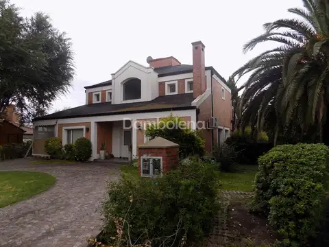 Casa Chalet  en Venta en Banco Provincia, Moreno, G.B.A. Zona Oeste