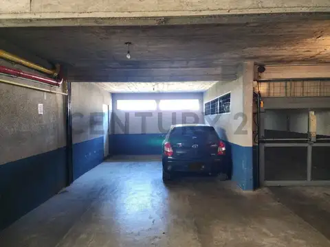 47 entre 1 y 2  Venta de Cochera en Bloque