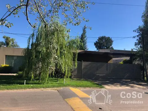 Increíble casa de 3 dormitorios   comodín en Aldea, Fisherton