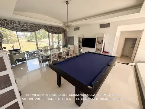 Casa en Venta con 1 cochera