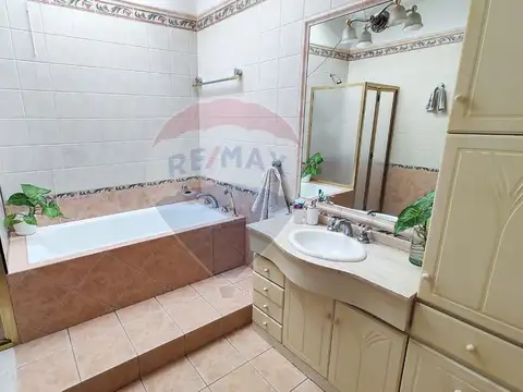 Casa en Venta en Campana, USD 230.000