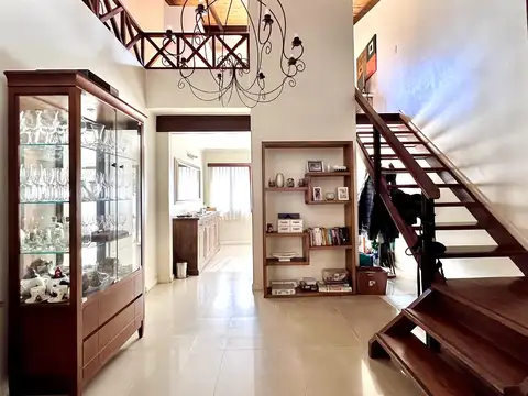 Casa en Venta en La Lucila, USD 450.000