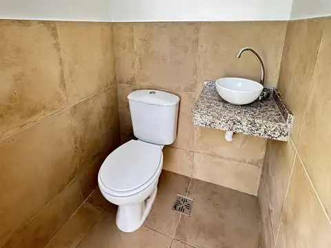 Casa quinta con pileta, La Martina, Puerto Tirol