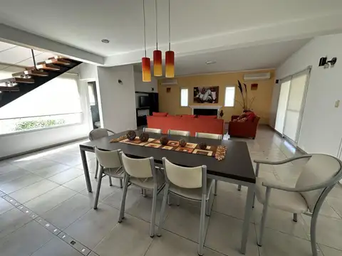 Casa en Venta en Haras Del Sur, USD 270.000