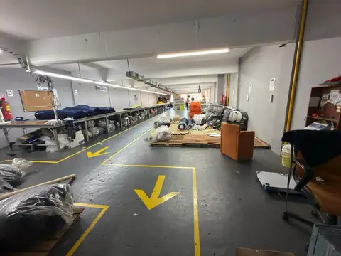 DEPOSITO APTO TODO RUBRO  PB Y 3 PLANTAS MONTACARGAS