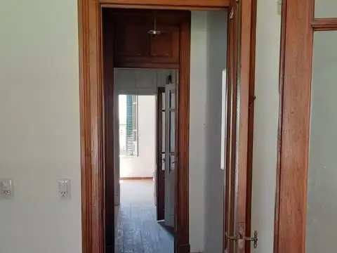 VENTA DE AMPLIA PROPIEDAD EN EL CENTRO DE LA CIUDAD