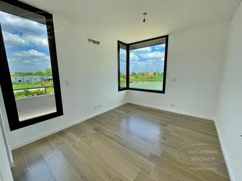 Casa en Venta al Oeste