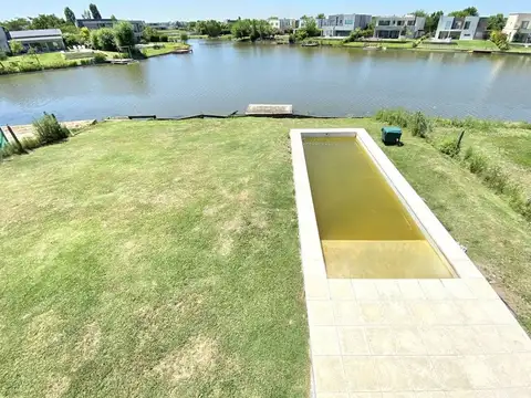 Venta Casa Estrenar Laguna y Pileta Cantón Islas