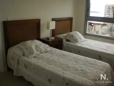 Apartamento en Playa Brava, Torre Impaeriale