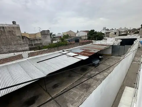 ALQUILER DE GALPON EN LOMAS DEL MIRADOR 100M2