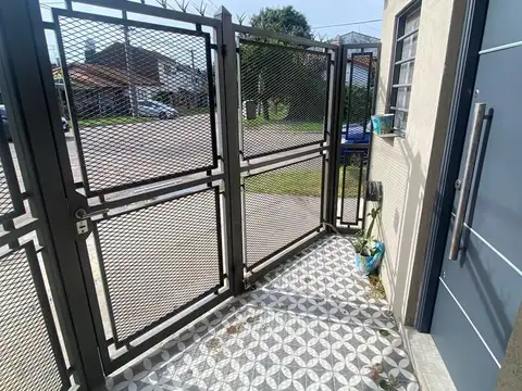 Depto Tipo Casa en Venta de 3 dormitorios