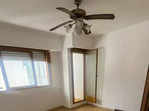 Departamento en Alquiler en Villa del Parque, $ 400.000