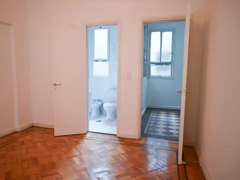 Departamento 3 ambientes luminoso en Monserrat - Alquiler