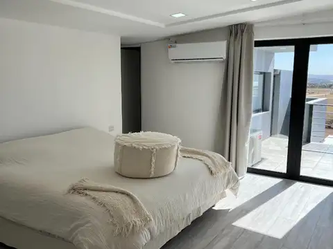 4 dormitorios - Puerto del Aguila. Los Molinos.