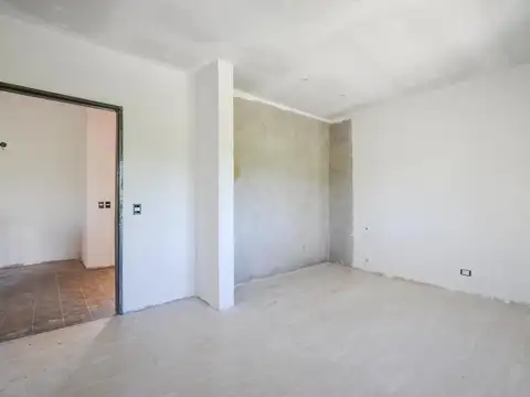 Casa en Venta con 4 cocheras