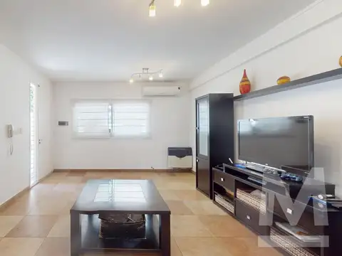 Casa 5 ambientes con 1 baño