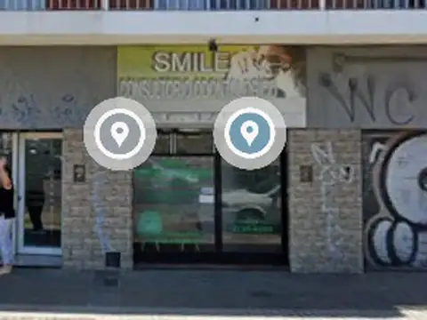 LOCAL A 1 CUADRA DE LA ESTACION DE BOULOGNE. POSEE BAÑO PROPIO.