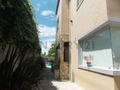 Calle 142 1600, Piso 0