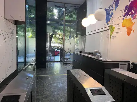 Oficina en Alquiler con 1 cochera