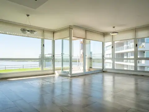 Departamento piso exclusivo de 4 dormitorios con vista exclsuiva al Río Parana
