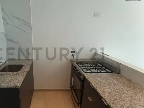 8 e/ 34 y 35. 100, Piso 5