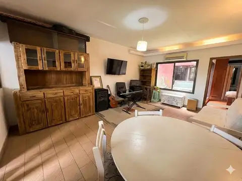 Depto Tipo Casa en Venta 50 años