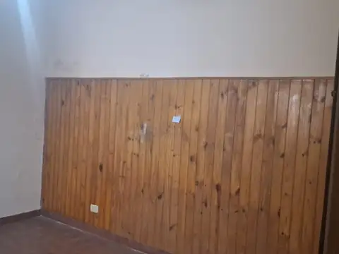 Depto Tipo Casa en Venta 50 años