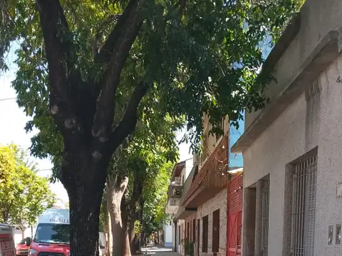 Oportunidad tipo casa en venta en Villa Luro