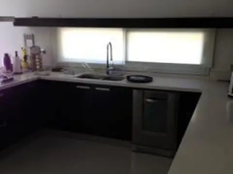 Casa en Venta en Barrio Parque Leloir, USD 625.000